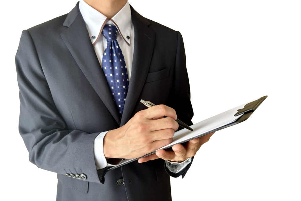 調査している行政書士